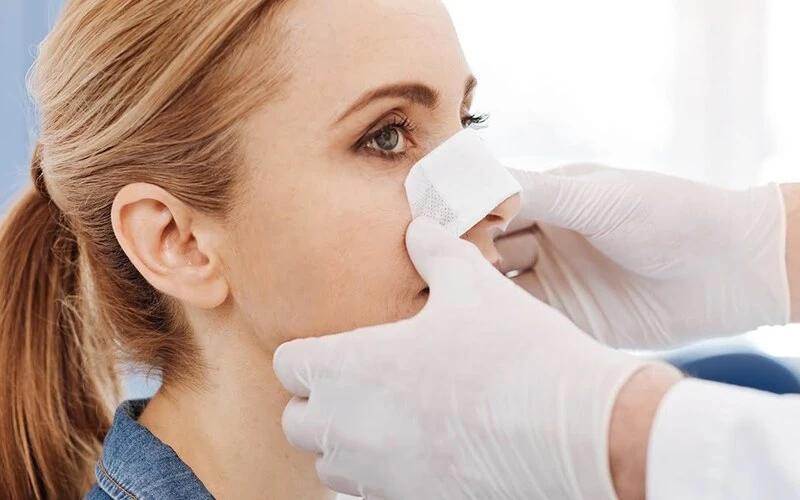 how to apply nose tape